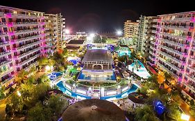 Phoenicia Holiday Resort Mamaia
